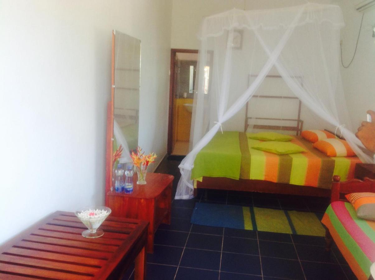 Samans Guesthouse Tangalle Exterior foto